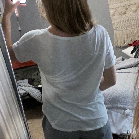 SOLD white button top w tie - Picture 3 of 4